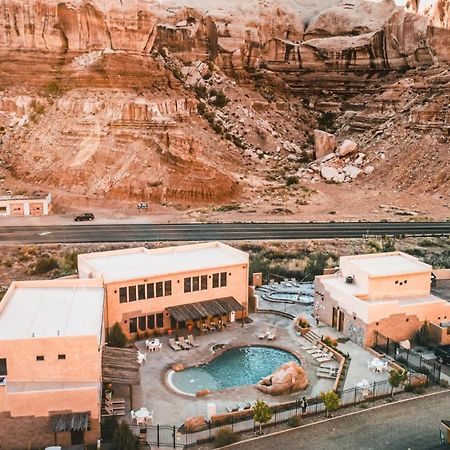 Bluff Dwellings Resort Екстериор снимка