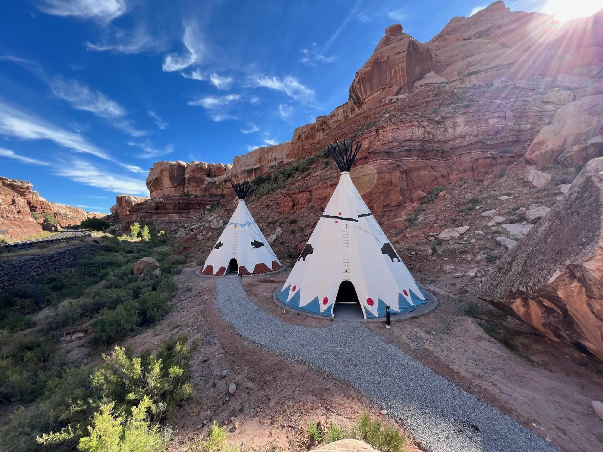 Bluff Dwellings Resort Екстериор снимка
