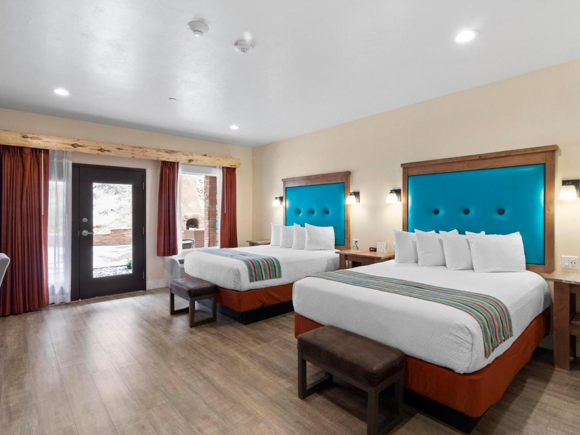 Bluff Dwellings Resort Екстериор снимка